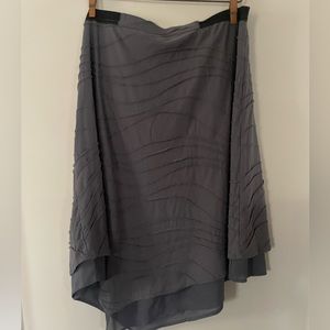 Vera Wang size large sleeveless top and skirt. Grey.